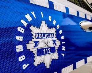 radiowóz z napisem 112